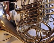 lores_musical_instrument_french_horn_bz